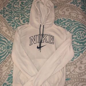 white nike sweatshirt!